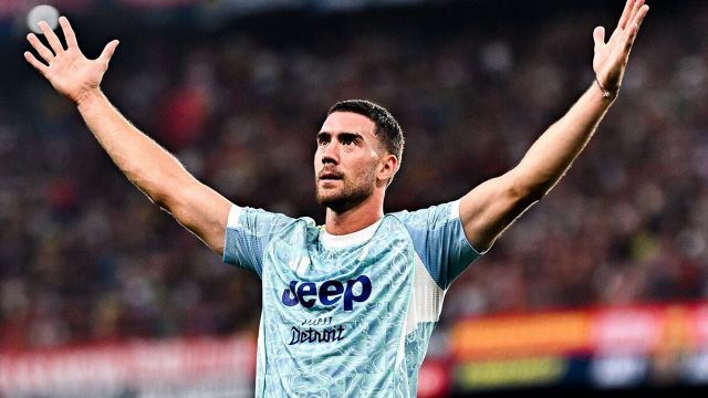 Juventus, Vlahovic e ora che si fa? Il serbo è sempre più decisivo ma spacca il popolo di Madama