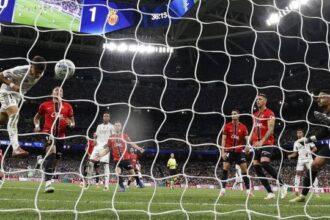 Spagna, Var sotto accusa, arbitro rimosso, gol Atletico irregolare, tre reti annullate al Real: è bufera