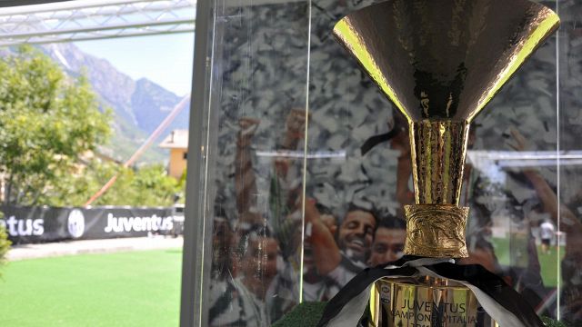 tutti gli scudetti contesi, revocati o non assegnati