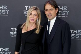 il like della moglie alla frecciata sul mercato scatena il web