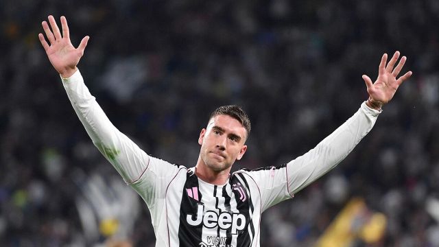 il bomber ha preso la sua decisione