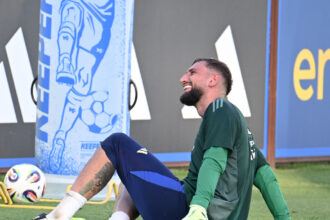 Calcio: ufficiale Donnarumma al City fino al 2030 'un onore' - Calcio