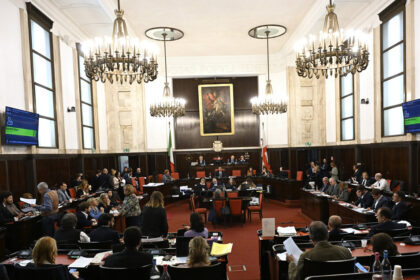 Consiglio comunale di Milano approva vendita stadio San Siro - Calcio