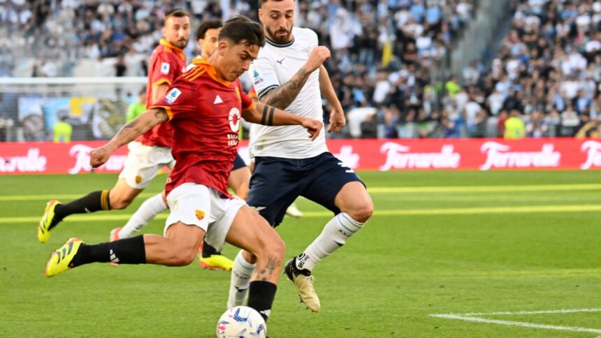 Serie A anticipi e posticipi: Lazio-Roma domenica 21 alle 12.30, Milan-Napoli domenica 28