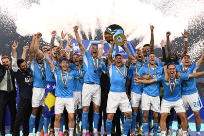 Il film "Ag4in" meglio di Penn e Di Caprio. Napoli vincente in campo e al botteghino