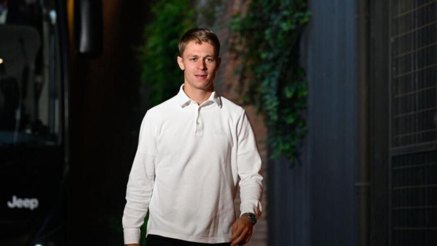 Calciatori che leggono: dall'Iliade di Nicolussi Caviglia alla Bibbia di Messi