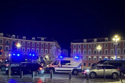 Nizza-Roma, tafferugli tra tifoserie: 102 ultrà giallorossi fermati e cori pro Lazio