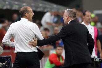 Calcio: Allegri, 'rosso? Per fortuna la giacca mi ha salvato' - Calcio