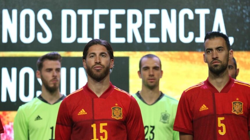 Calcio:Ramos omaggia Busquets 'tu eccezionale, restando normale' - Calcio