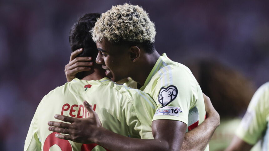 Lamine Yamal 'mamma la mia regina,io felice con la playstation' - Calcio