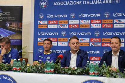 l'Aia smentisce scissione, Rocchi sotto accusa, la polemica di Mazzoleni, chi dirigerà Milan-Napoli