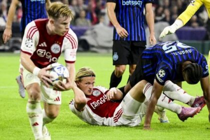 pasticcio di Oliver sul rigore, proteste anche degli olandesi