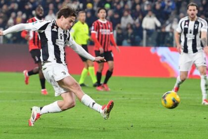 derby Roma alle 12.30, Juve-Milan di domenica sera