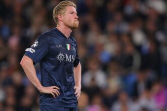 espulso Di Lorenzo, bufera sull'arbitro Zwayer