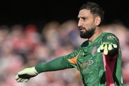 la prima topica di Gigio salva l'Arsenal nel recupero, Guardiola beffato