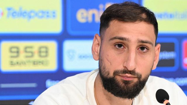 in Inghilterra già piovono critiche