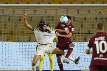 Doppietta Pellegrino, Toro ko e prima vittoria del Parma - Calcio