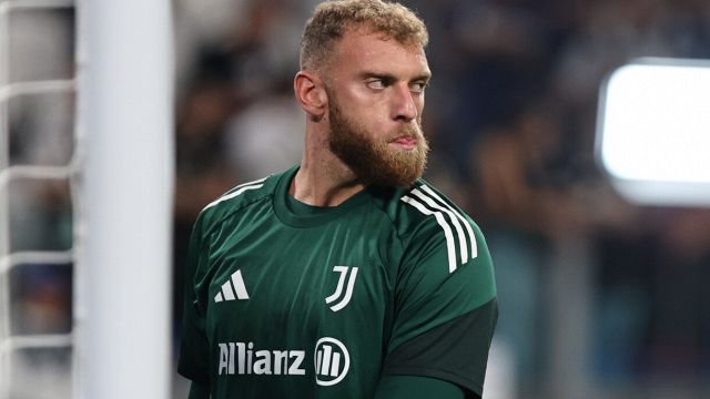 Juventus, esplode il problema Di Gregorio, si scalda Perin: la rabbia dei tifosi
