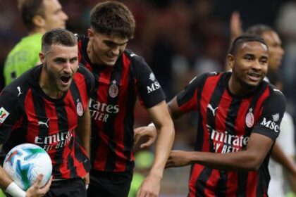 finalmente Gimenez, Nkunku sfortunato con l’arbitro e il web insorge