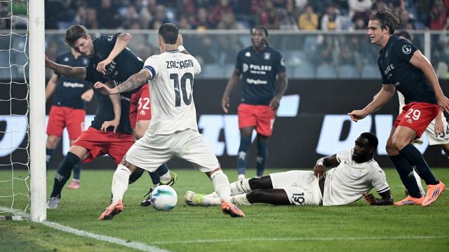 giallo sul rigore revocato, neanche Marelli sa spiegarselo, microfono dell’arbitro in tilt