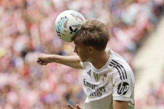 la verità sull'addio del difensore