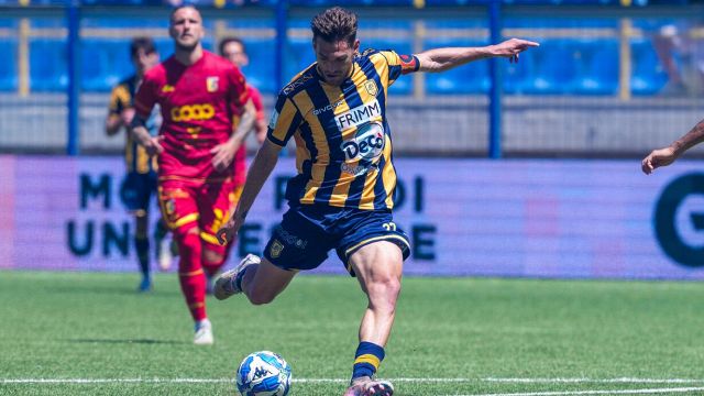 Serie B, si parte con Catanzaro-Juve Stabia, orari, programma e dove vedere la V giornata in tv e in streaming