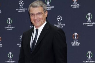 i social celebrano il gran finale dell’uomo mercato bianconero