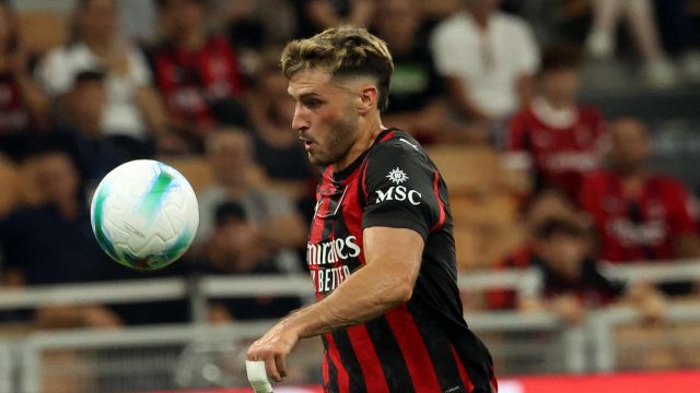 il padre accusa Tare e denuncia la confusione in casa rossonera