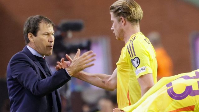 rivolta dei tifosi azzurri contro il c.t. del Belgio    