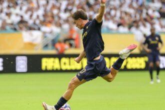 Yildiz spaventa la Juventus, Dumfries e De Bruyne a segno, la Germania crolla