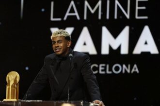 papà Yamal parla di furto, esplode la bufera sul web