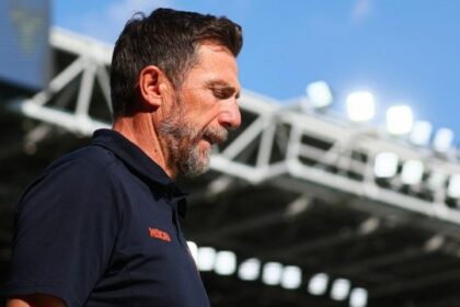 Di Francesco il primo a rischiare l’esonero, polemica tra tifosi