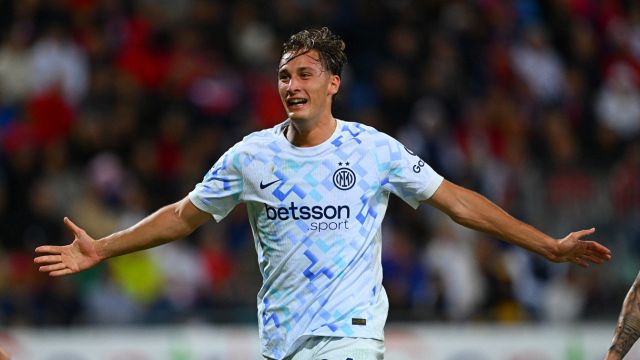 la reazione del romeno al primo gol in A del suo gioiello