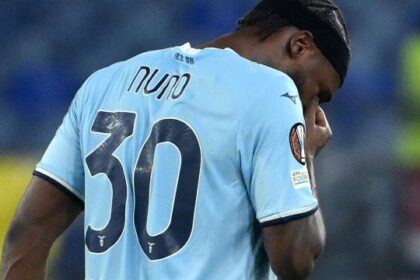 ha lasciato l'Olimpico nell'intervallo? Sarri furioso, Zaccagni lo aspetta