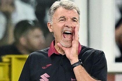 Torino, Baroni esplode ed attacca i giornalisti dopo risate e lite in sala stampa