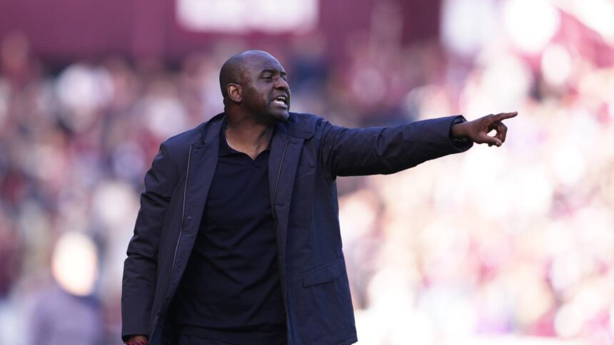 Viera resta allenatore del Genoa, almeno per la gara col Sassuolo