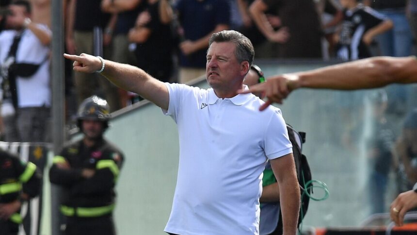 Calcio: Runjaic, Lecce squadra che gioca, importante l'approccio - Calcio