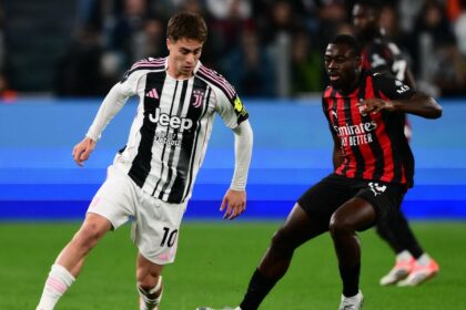 La Juve frena il Milan, Napoli e Roma coppia al comando  - Calcio