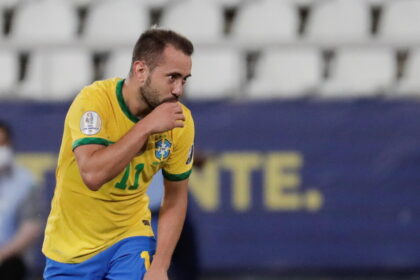 Calcio: Il brasiliano Everton Ribeiro, 'ho un cancro alla tiroide' - Calcio