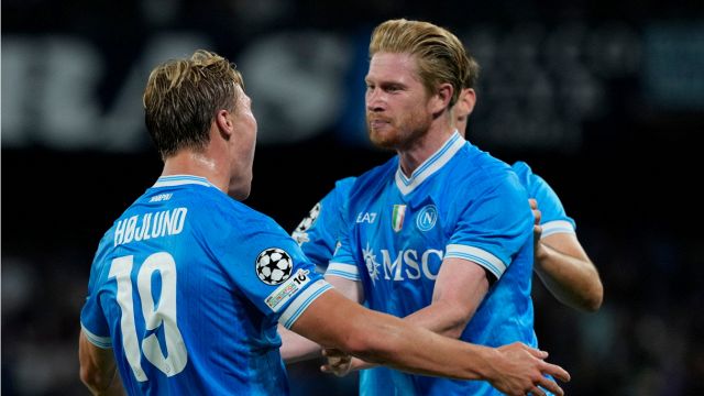 riscatto De Bruyne, Hojlund è un cecchino. Follia Politano, crisi McTominay
