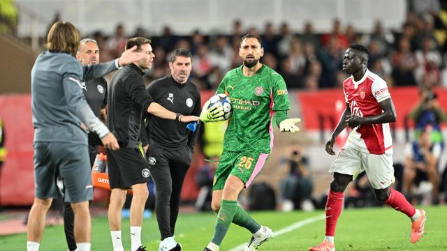 Var e rigore contro, Gigio scatena la rissa col Monaco