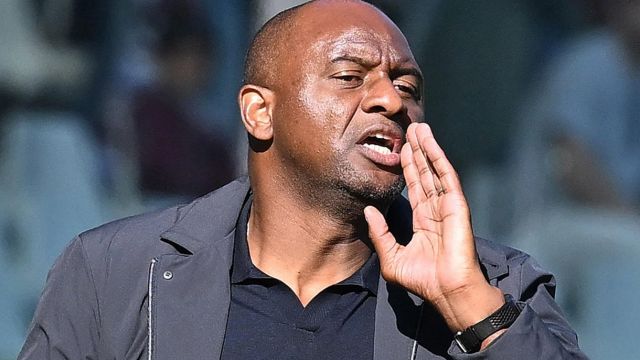 Genoa, il Grifone ha deciso sul futuro di Vieira e del ds Ottolini: il comunicato