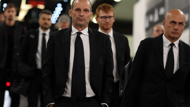 Juventus-Milan, Allegri e Rabiot l'accoglienza diversa dello Stadium. Polemica anche sul web
