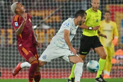 il fuorigioco sul gol di Bonny e i cartellini nel taschino per 70', graziato Ndicka