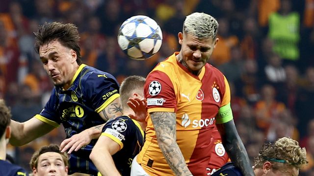 la minaccia dell'agente lo riavvicina all'Italia, Como e Roma all'assalto