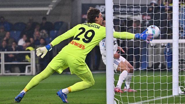 spettacolare pareggio nel derby lombardo, ma l'incredibile gol di Perrone si prende la scena