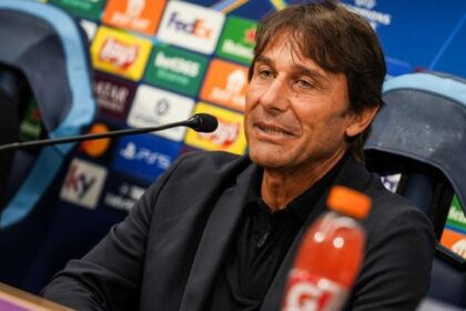 Conte spiega l’equivoco sul modulo e chiude il caso McTominay, poi il messaggio a Lang
