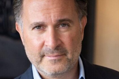 Milan, Cardinale si paragona a Berlusconi e preferisce la serie A alla Premier: rivolta rossonera sul web 