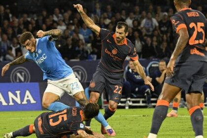 dietrofront e scuse per Di Lorenzo "antisportivo" ma il web non dimentica