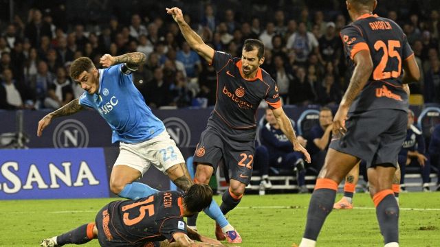 dietrofront e scuse per Di Lorenzo "antisportivo" ma il web non dimentica